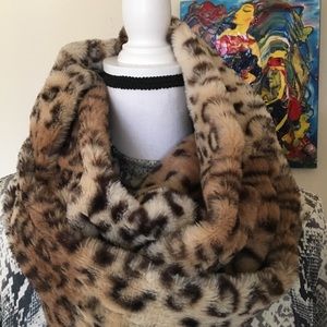 Infinity scarf snood with leapard print